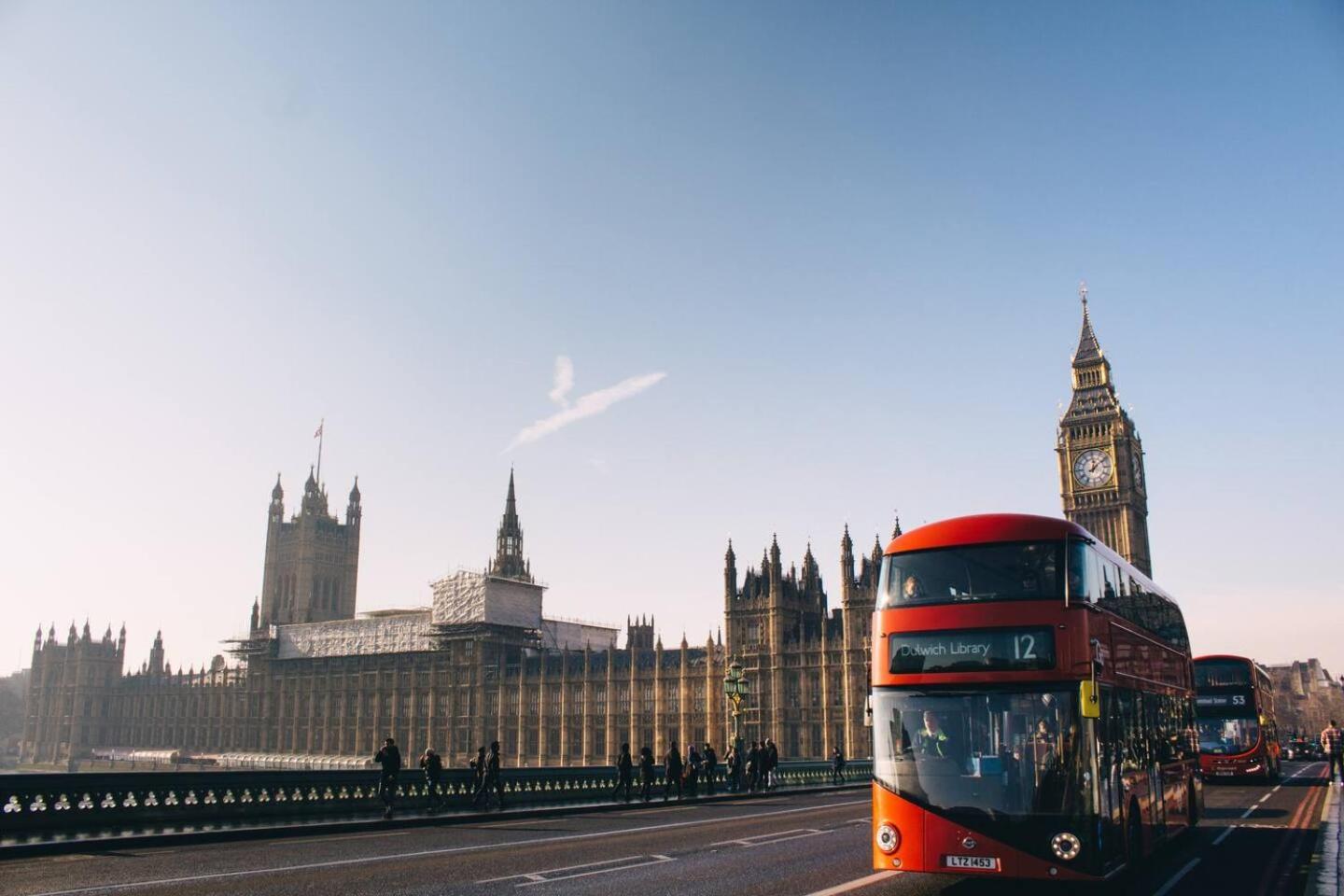 Pass The Keys Modern Simplicity 10mins From Westfield, Stratford Casa vacanze Londra